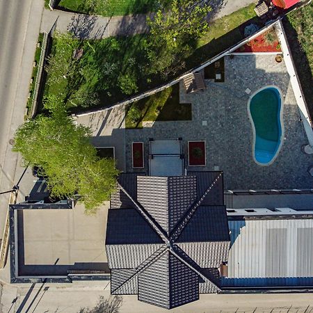 Hotel Kralj Kraljevo Exteriör bild