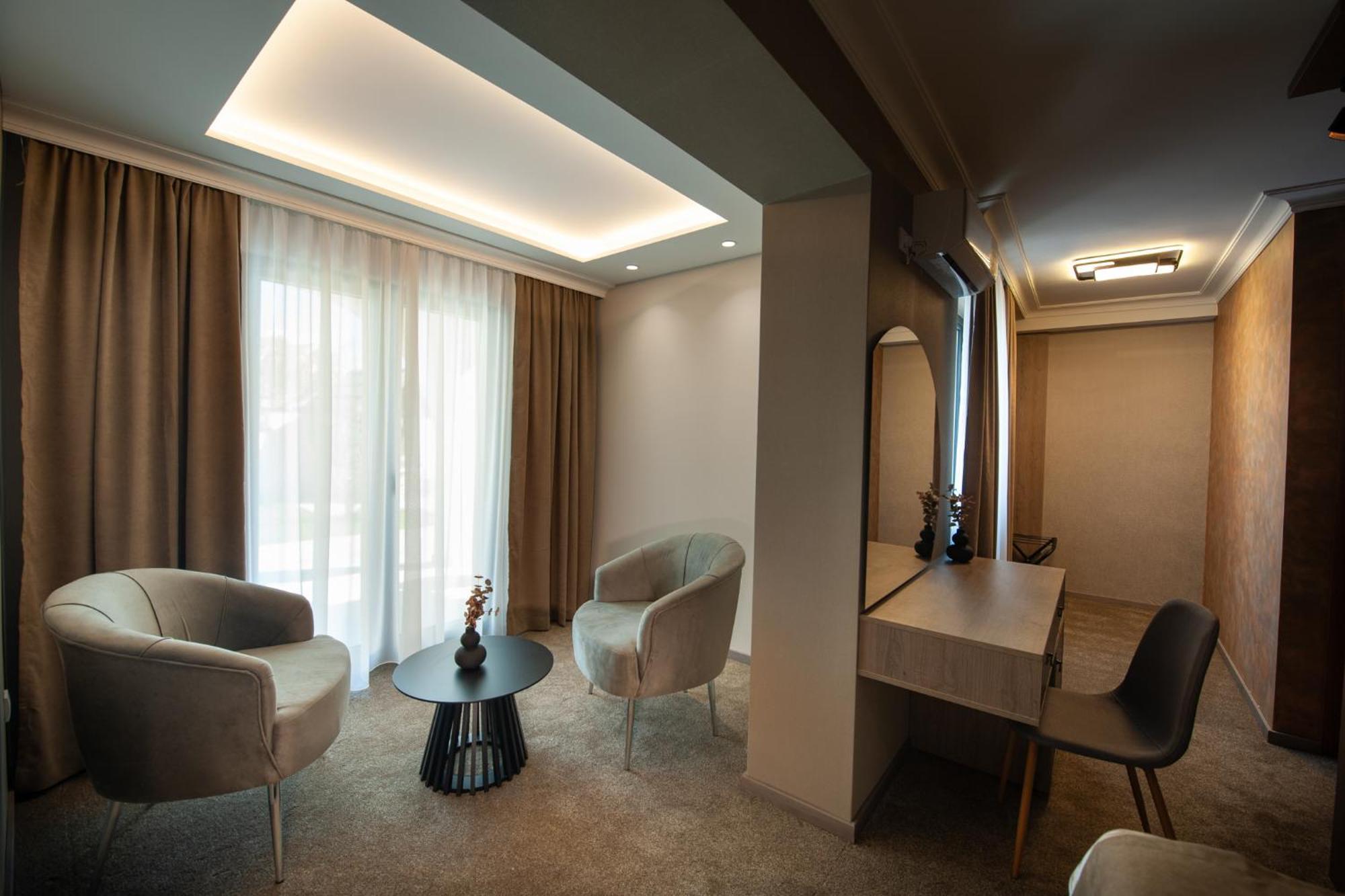 Hotel Kralj Kraljevo Exteriör bild