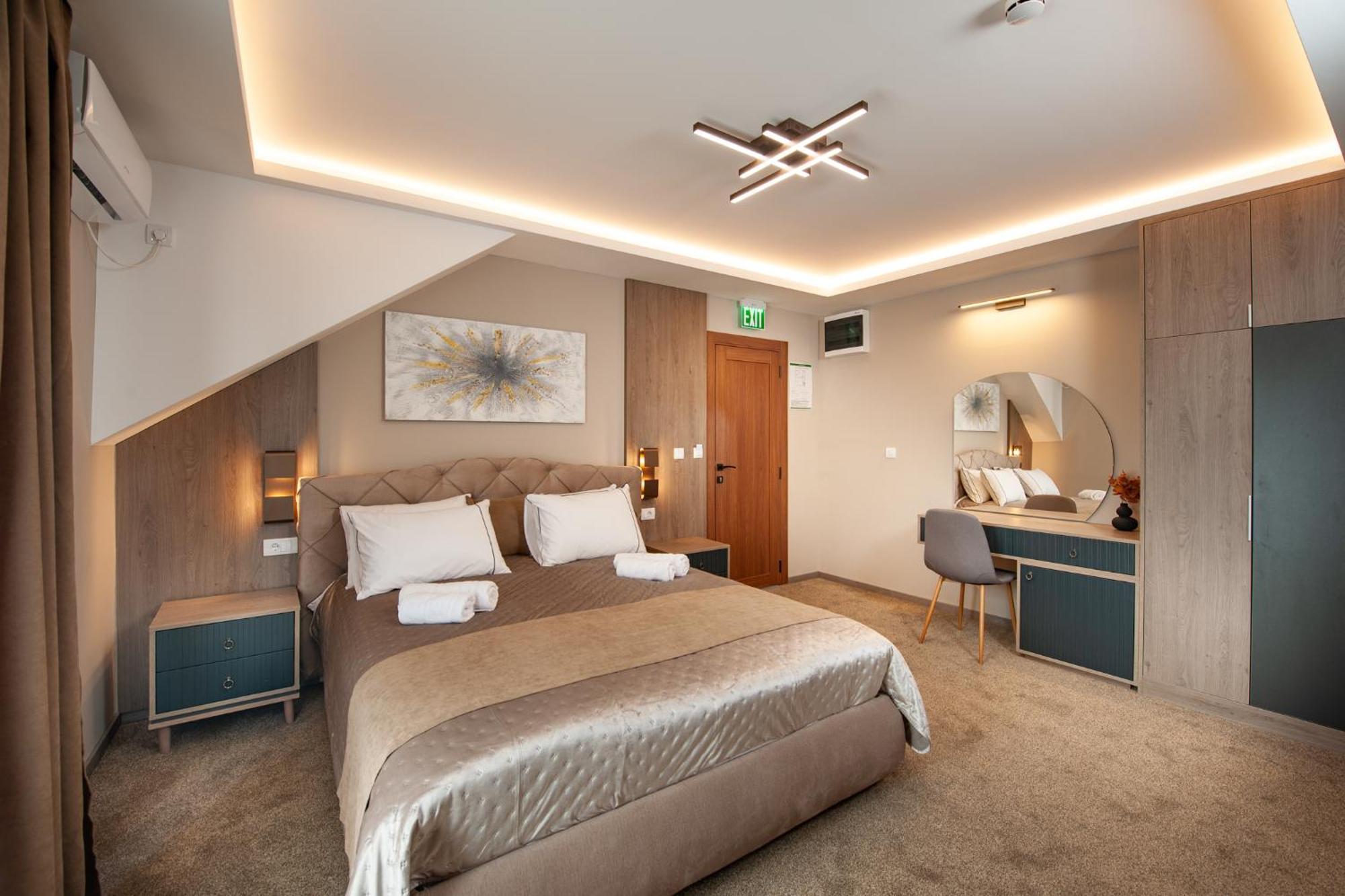 Hotel Kralj Kraljevo Exteriör bild