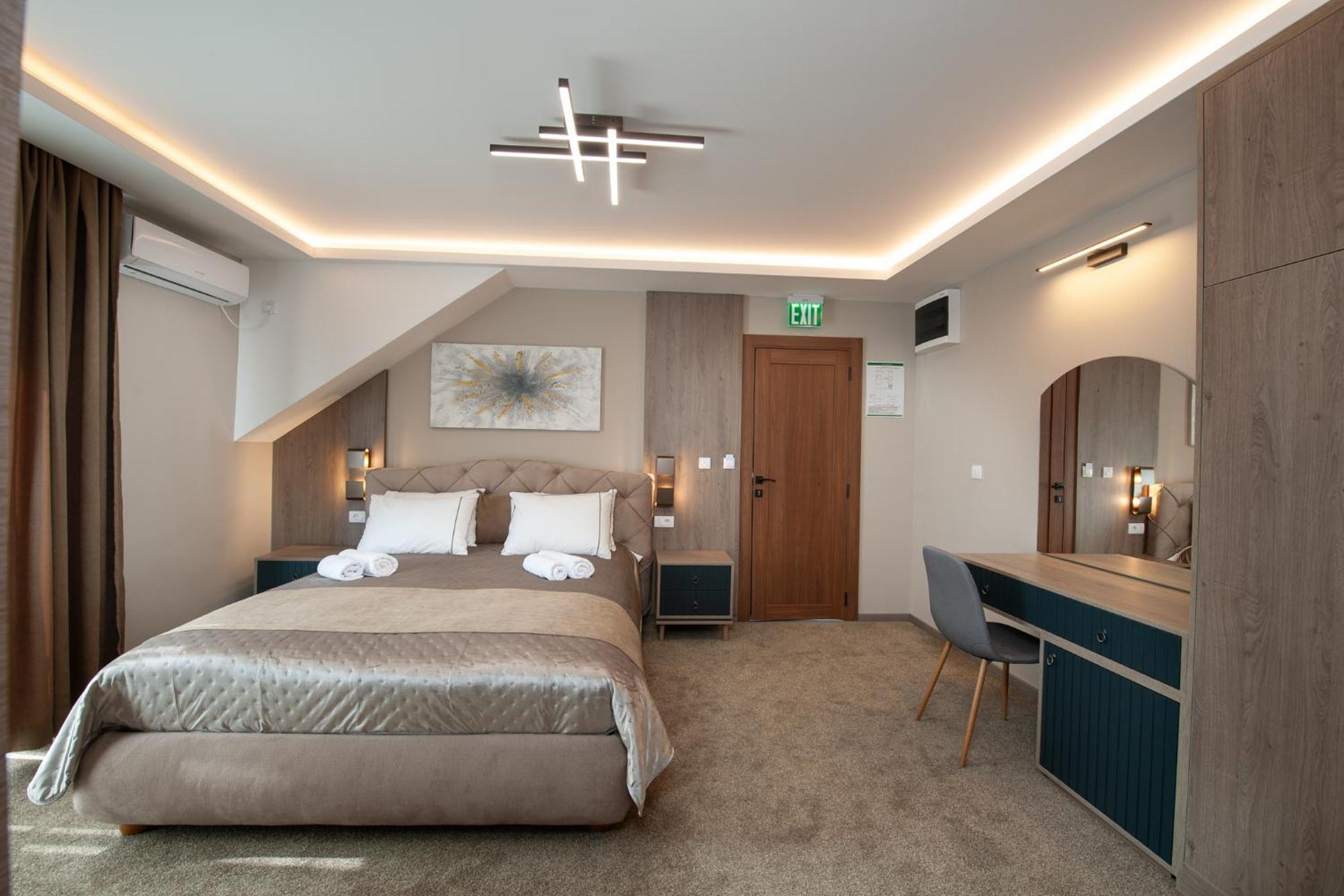 Hotel Kralj Kraljevo Rum bild