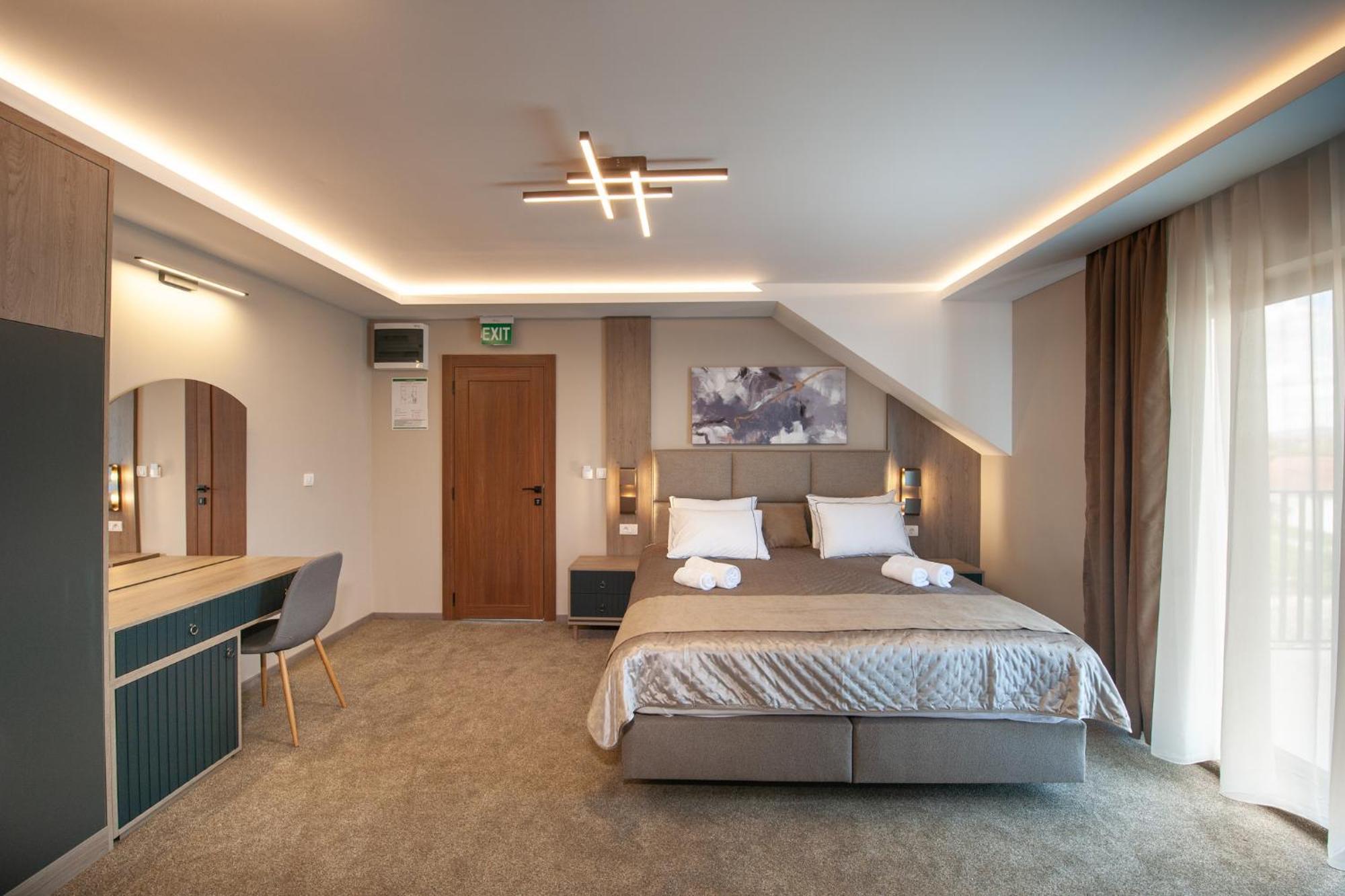 Hotel Kralj Kraljevo Rum bild