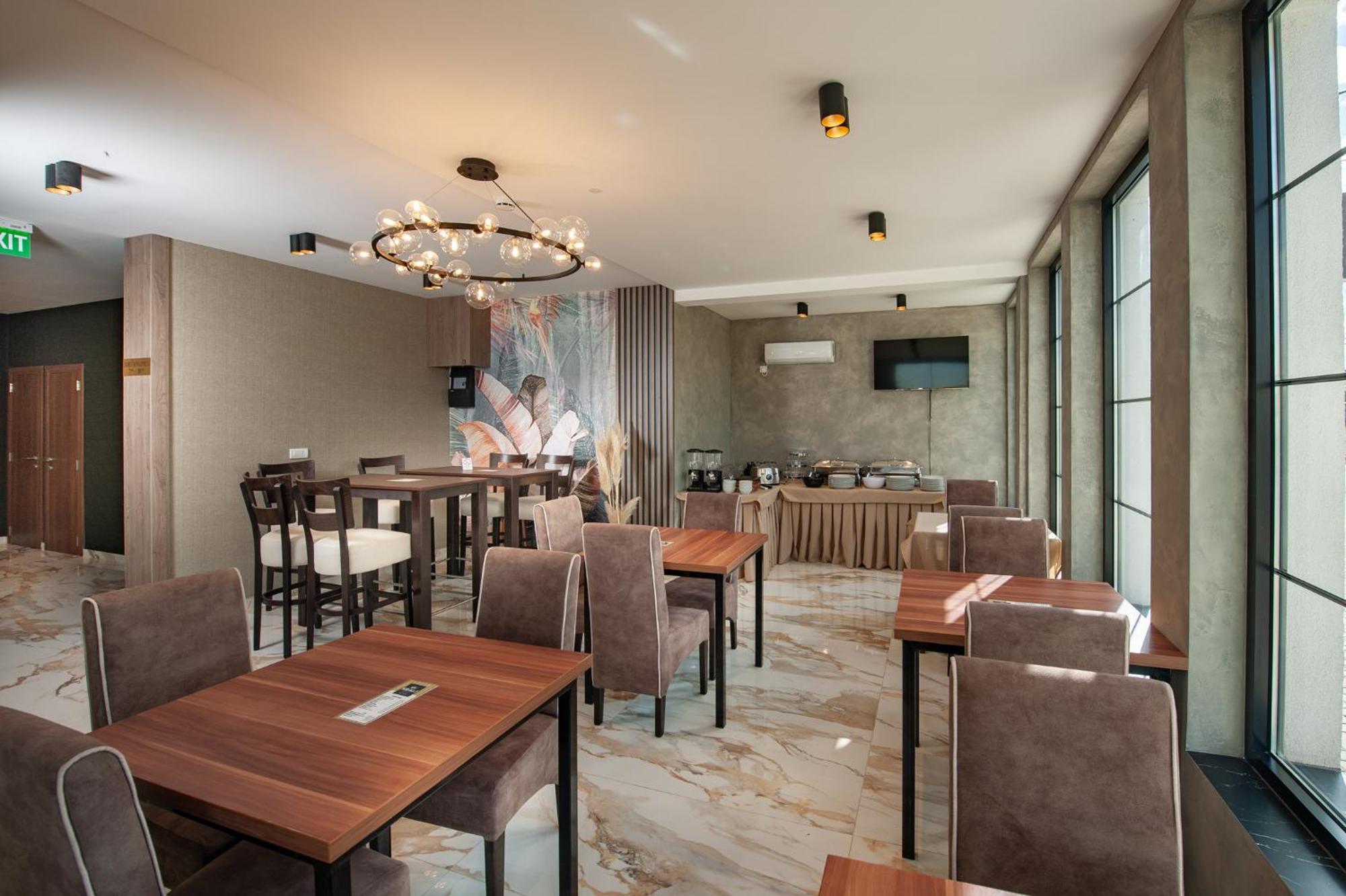 Hotel Kralj Kraljevo Exteriör bild