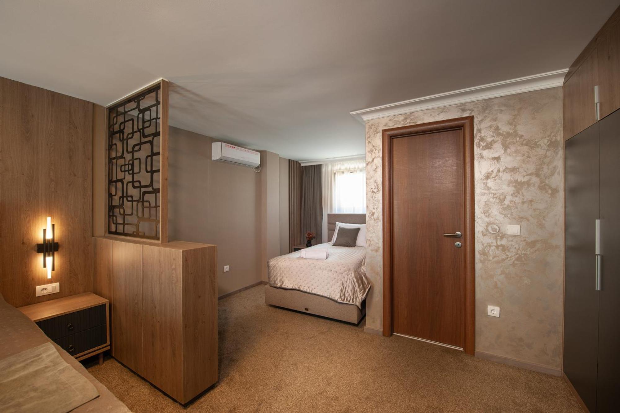 Hotel Kralj Kraljevo Rum bild