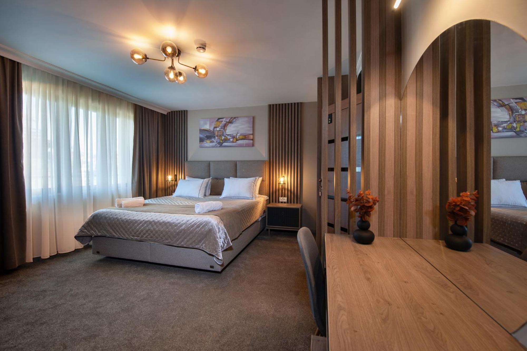 Hotel Kralj Kraljevo Exteriör bild
